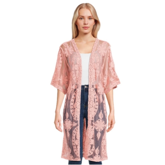 Time and Tru Tops - Lace‎ Layering Piece
